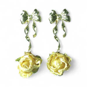 Cream Chantilly – Real Rose & Gilded Ribbon Earrings